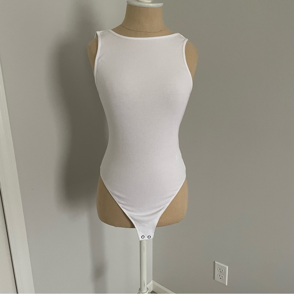 NWOT White Tank Bodysuit Aerie